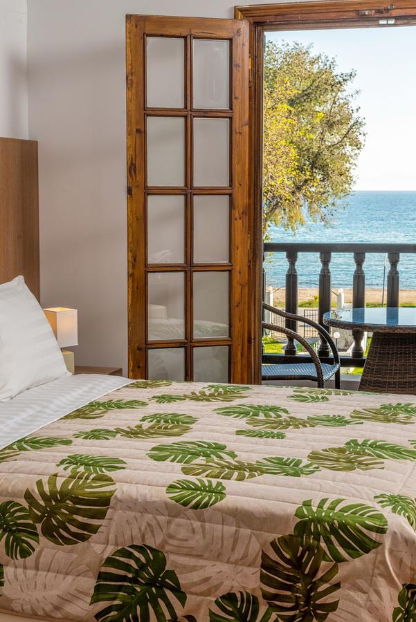 Georgalas Sun Beach Rooms Nea Kallikrateia Eksteriør billede