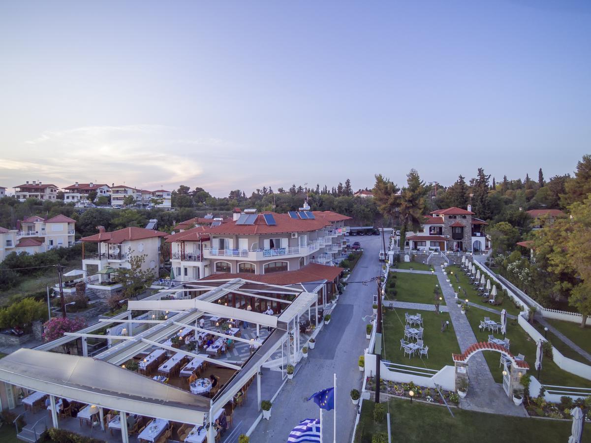 Georgalas Sun Beach Rooms Nea Kallikrateia Eksteriør billede